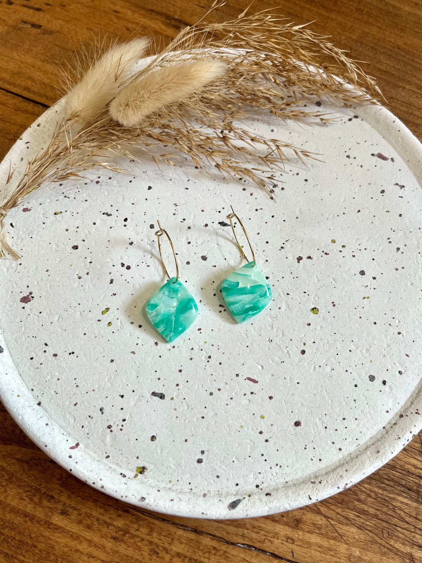 Pearl monochrome #06